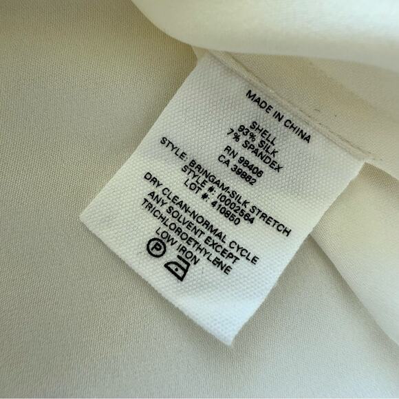 Theory silk white blouse size M Retail 290$ - Picture 5 of 7